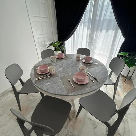Lui Lui Comfy Condo In Great Location Kuah Exterior photo