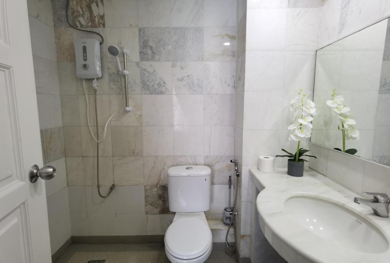 Lui Lui Comfy In Great Location Kuah